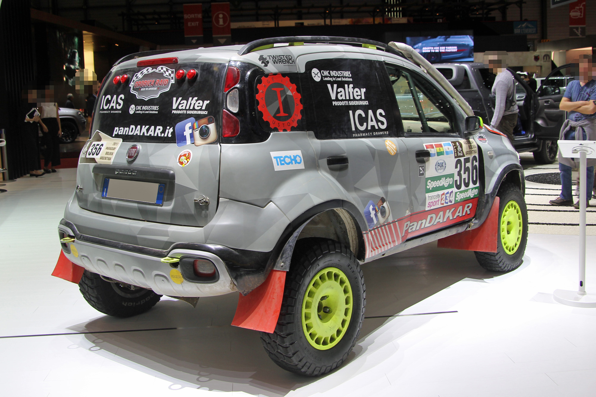 Fiat Panda Dakar 2017