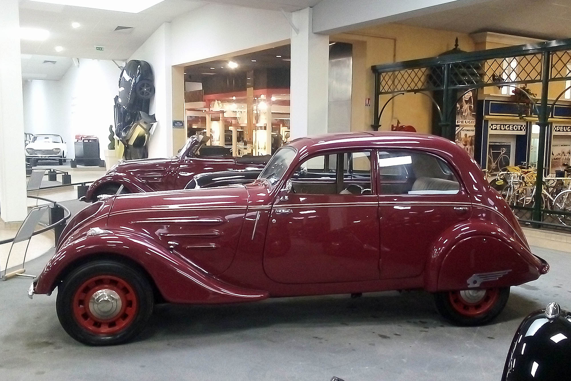 Peugeot 402