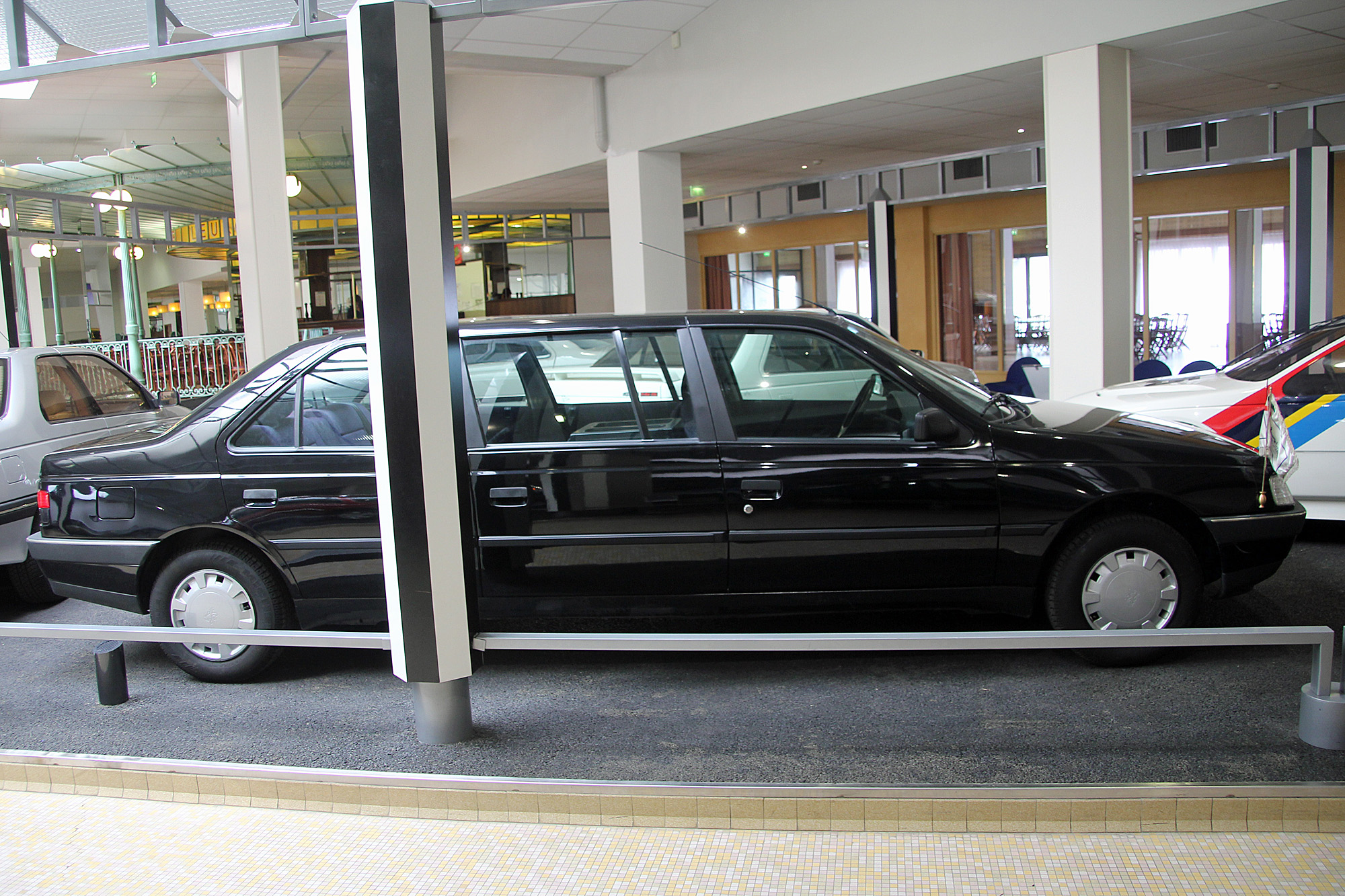 Peugeot 405 limousine