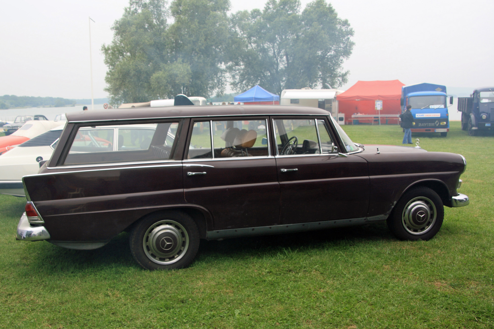 Mercedes-Benz W110