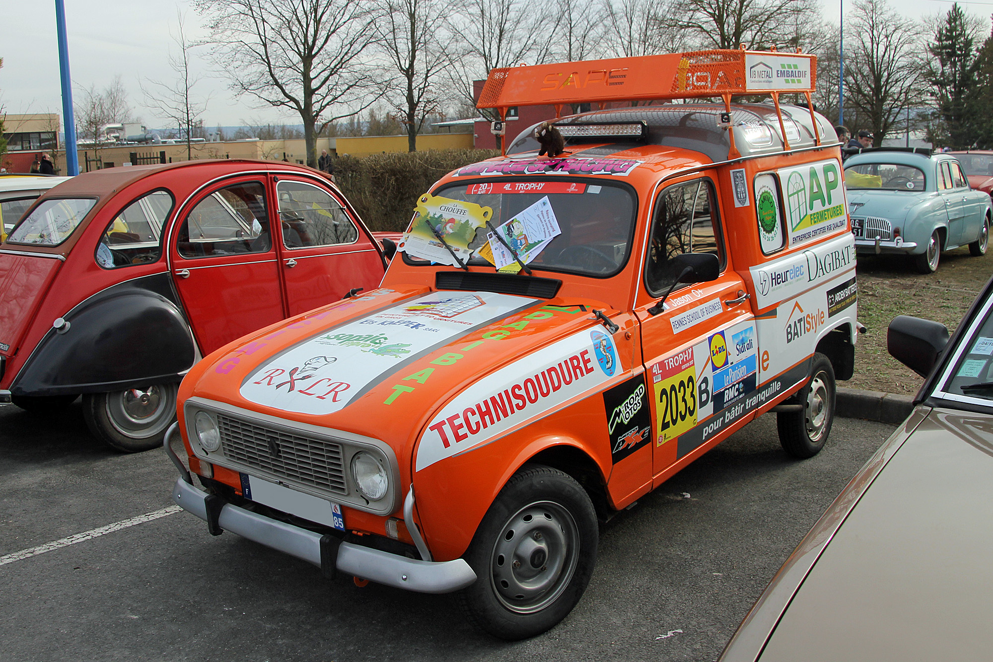 Renault 4 4L trophy 