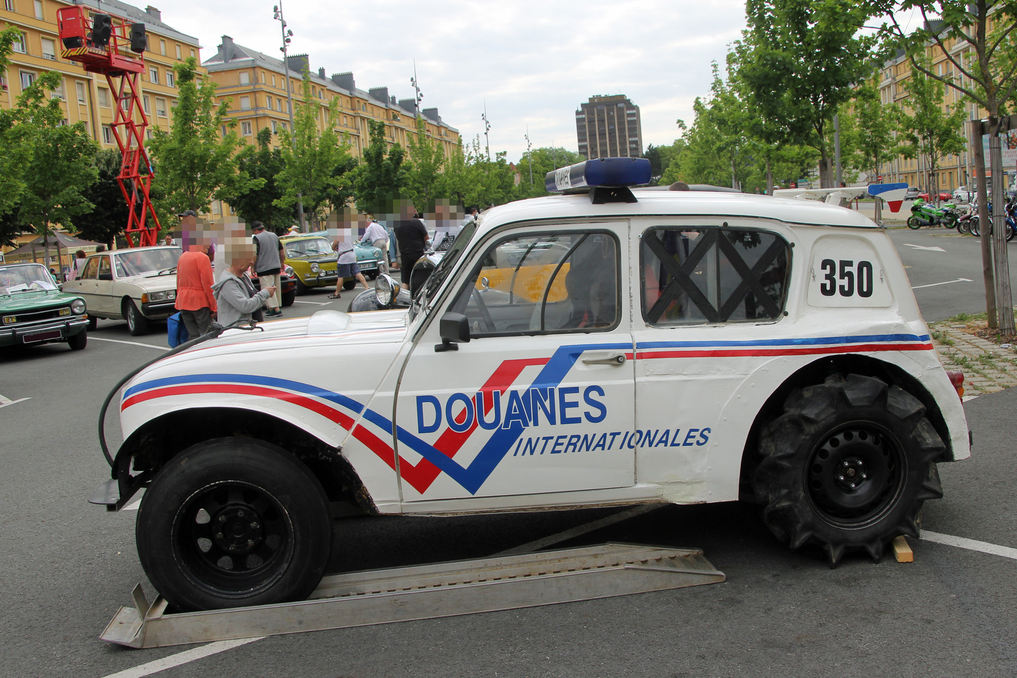 Renault 4 transformée