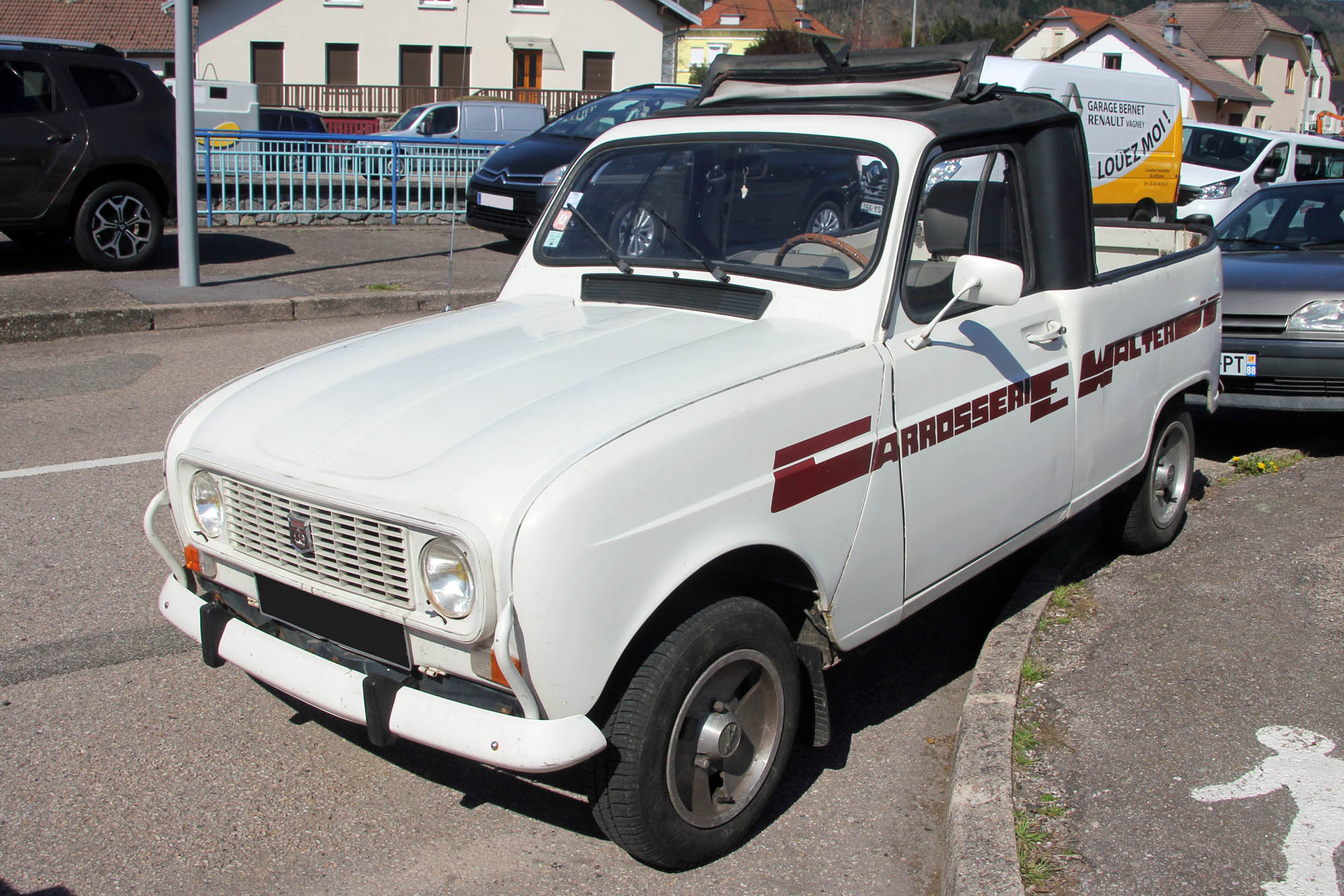 Renault 4 transformée