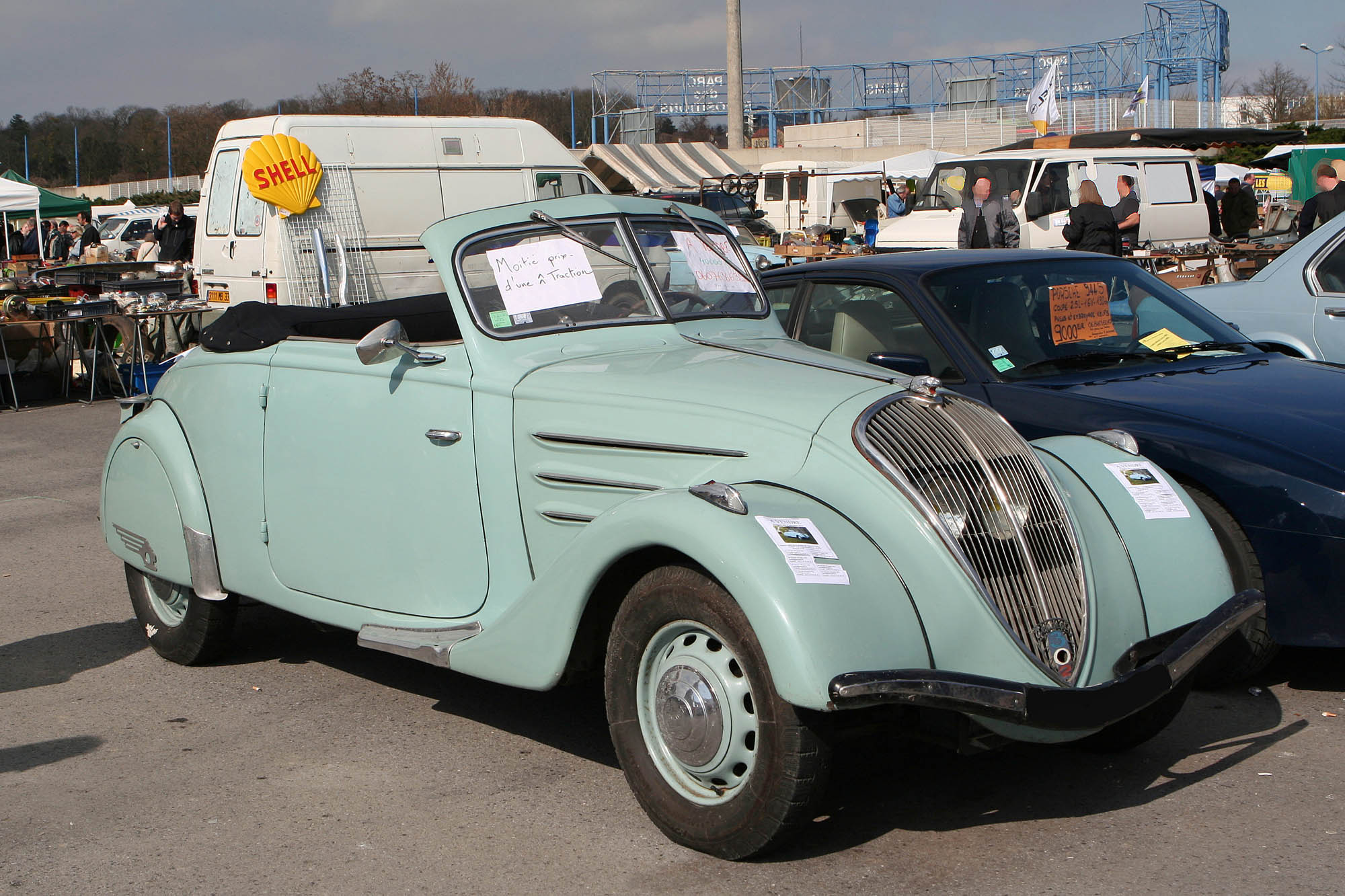 Peugeot 302