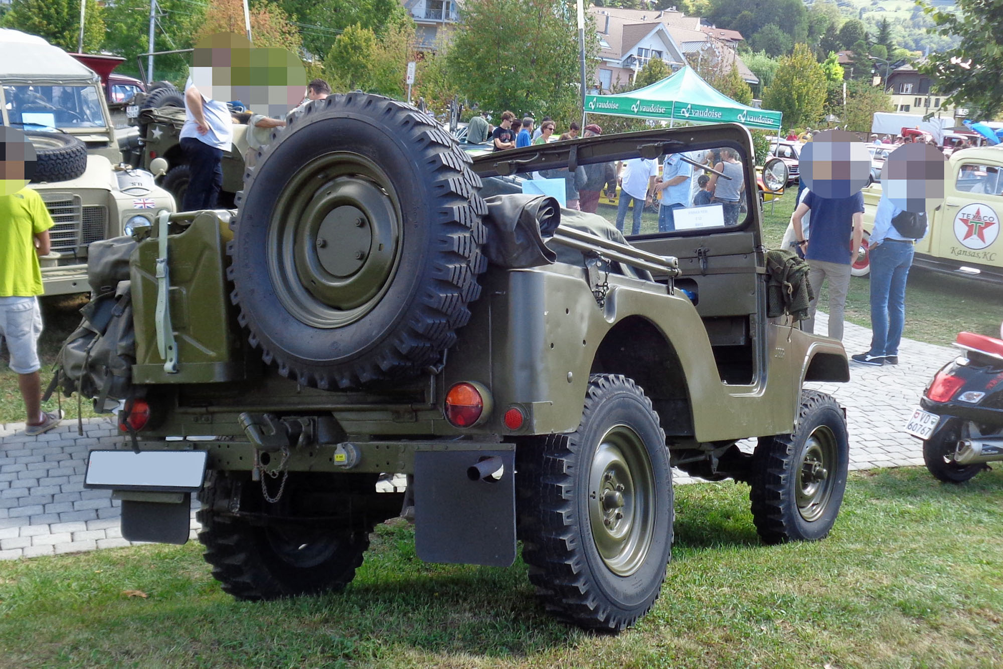 Kaiser CJ 5