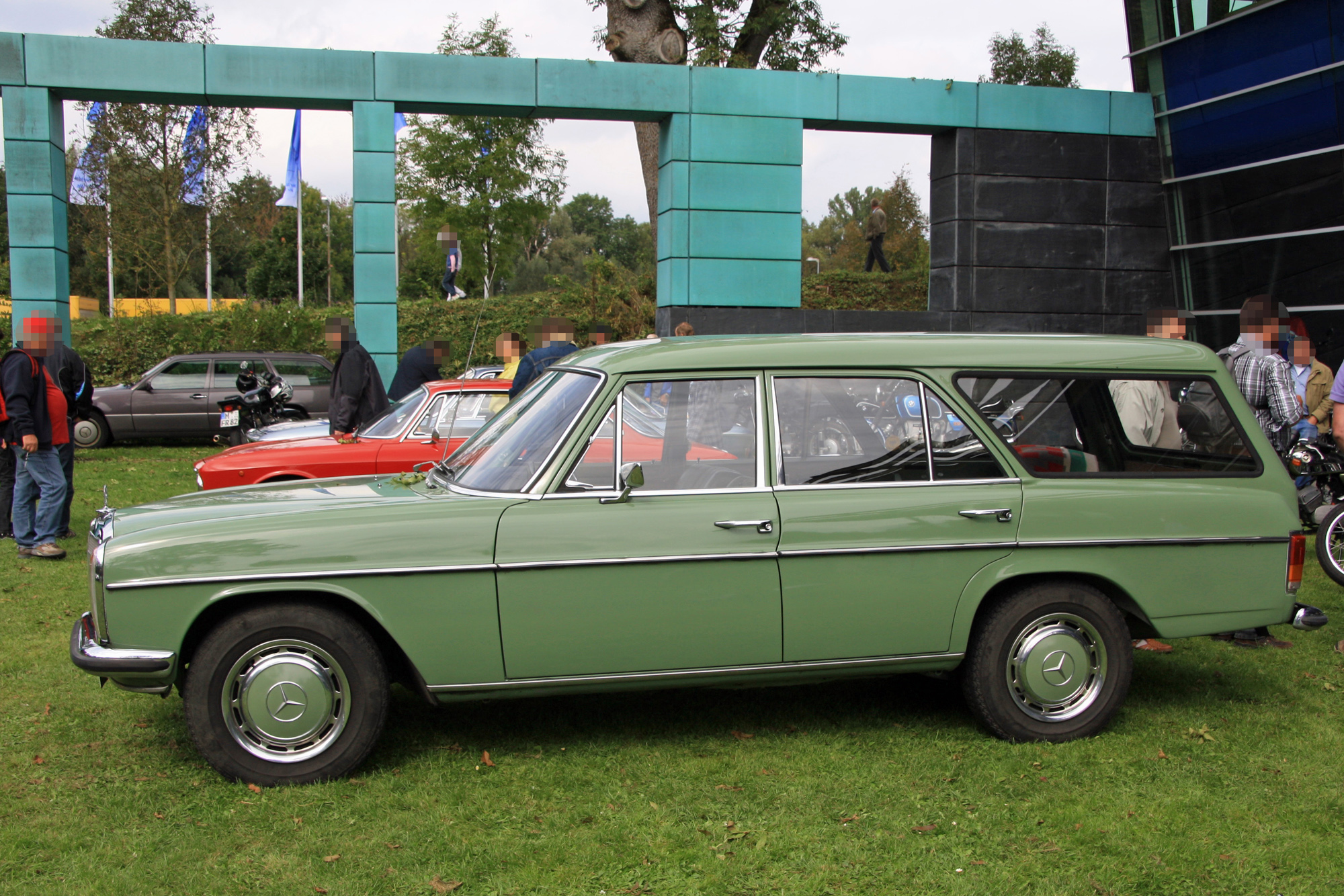 Mercedes-Benz Classe E W114 W115