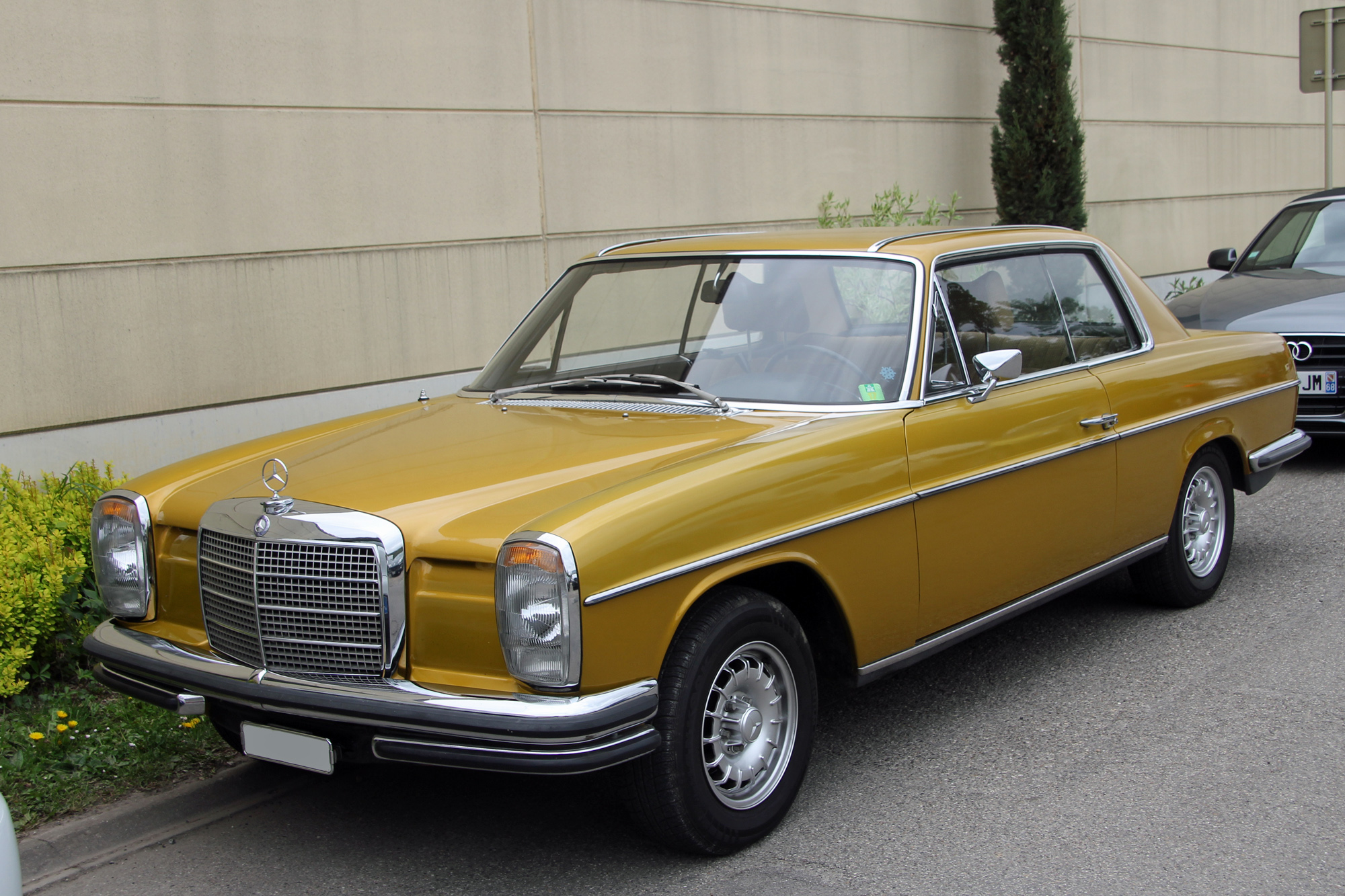 Mercedes-Benz Classe E W114 W115