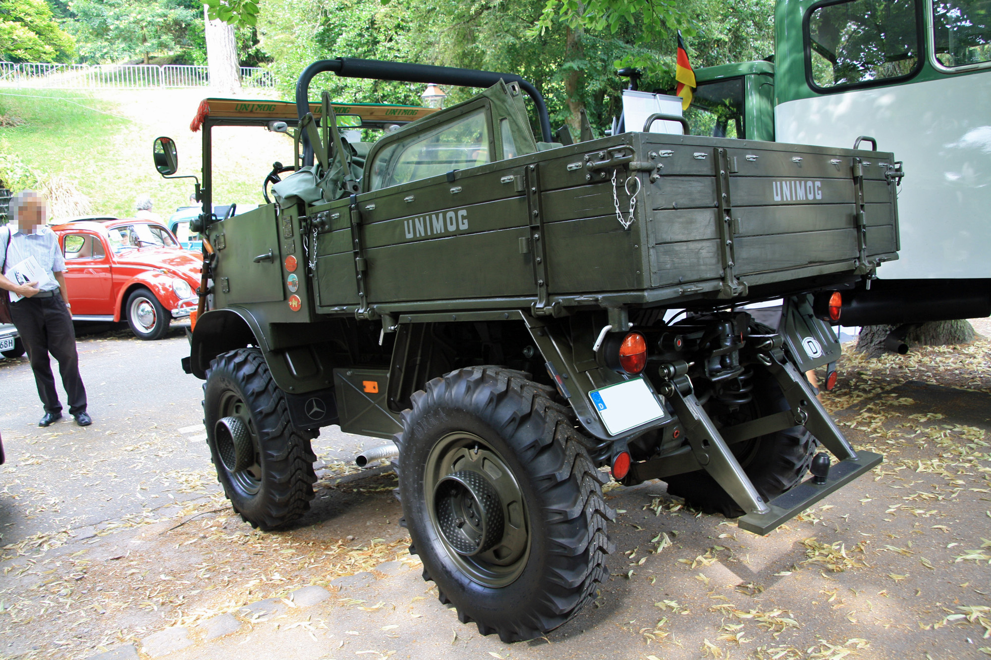 Mercedes-Benz Unimog 411