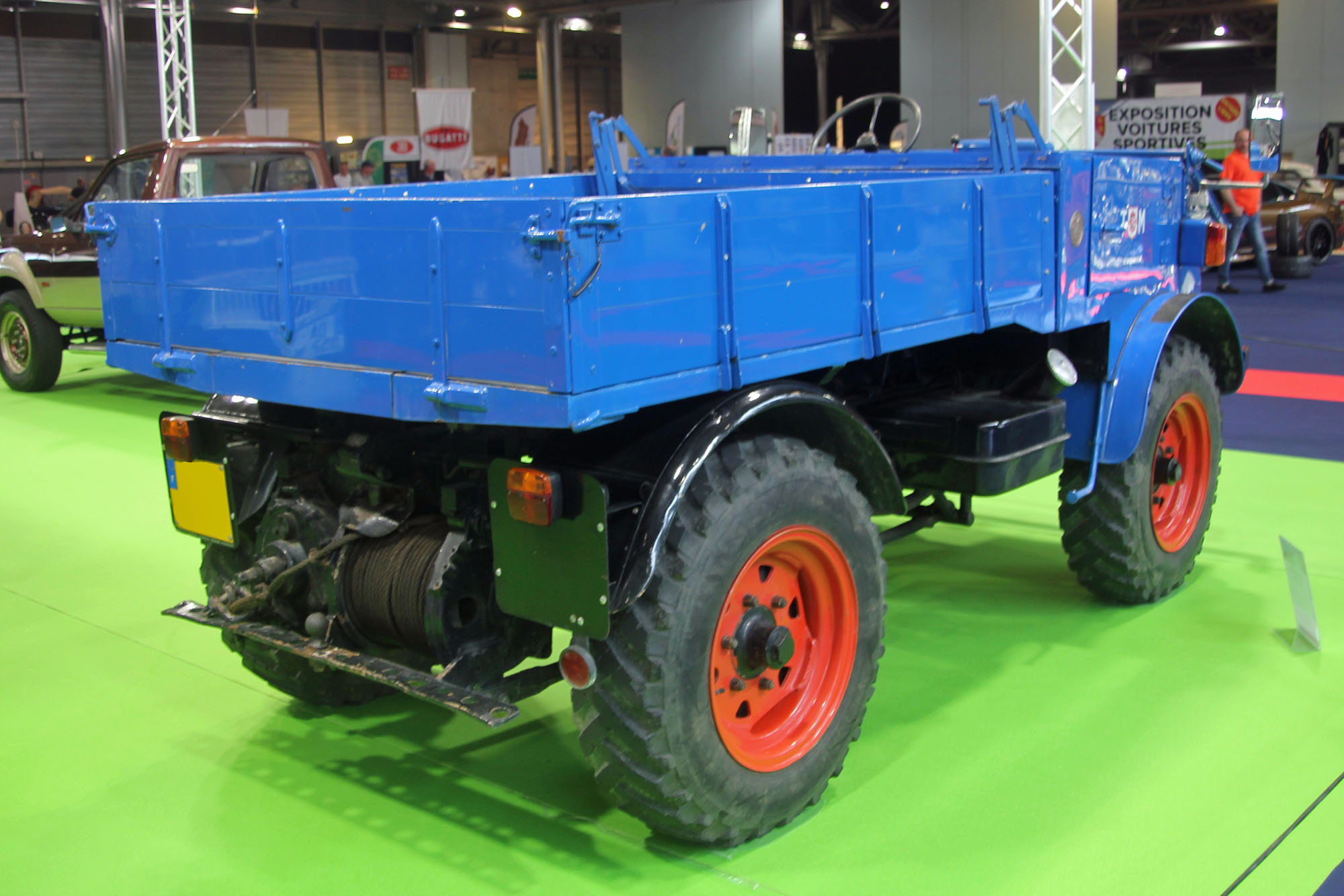 Mercedes-Benz Unimog 411