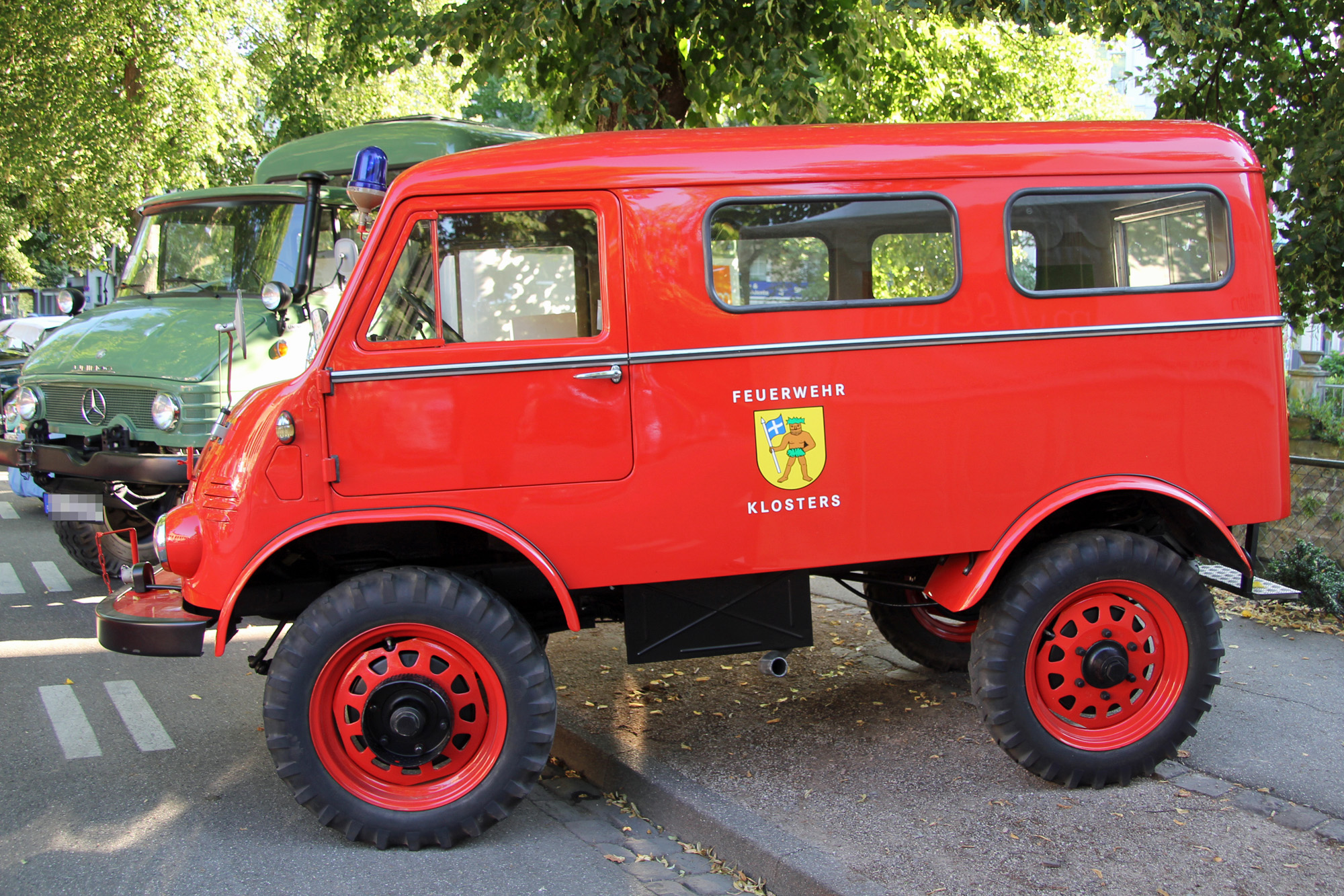 Mercedes-Benz Unimog 402