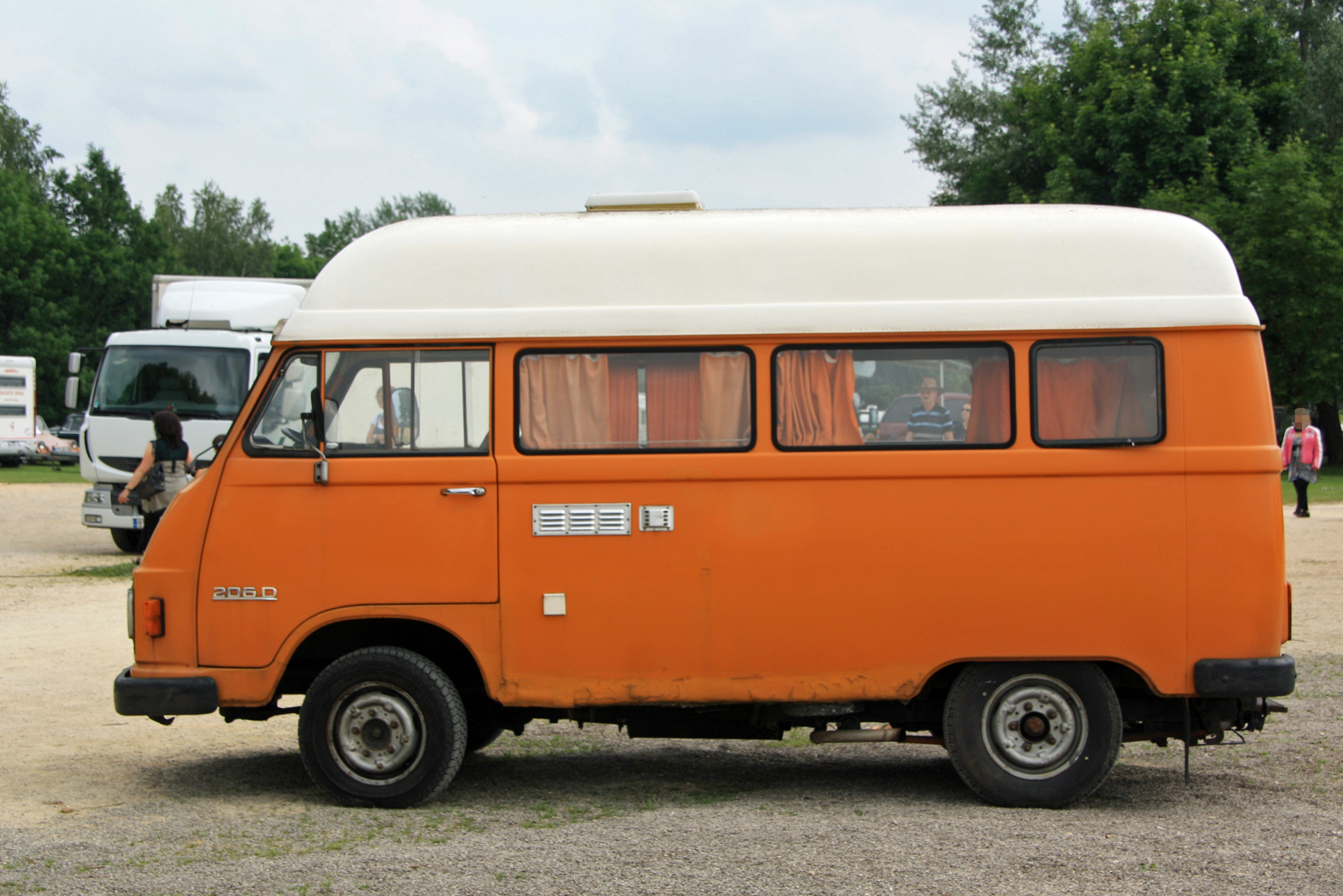 Mercedes-Benz L206 et L306