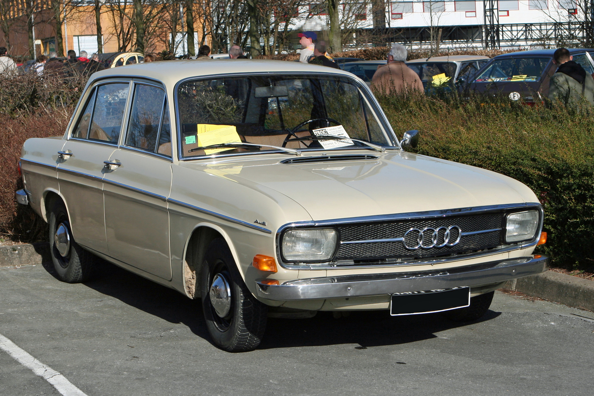 Audi 60