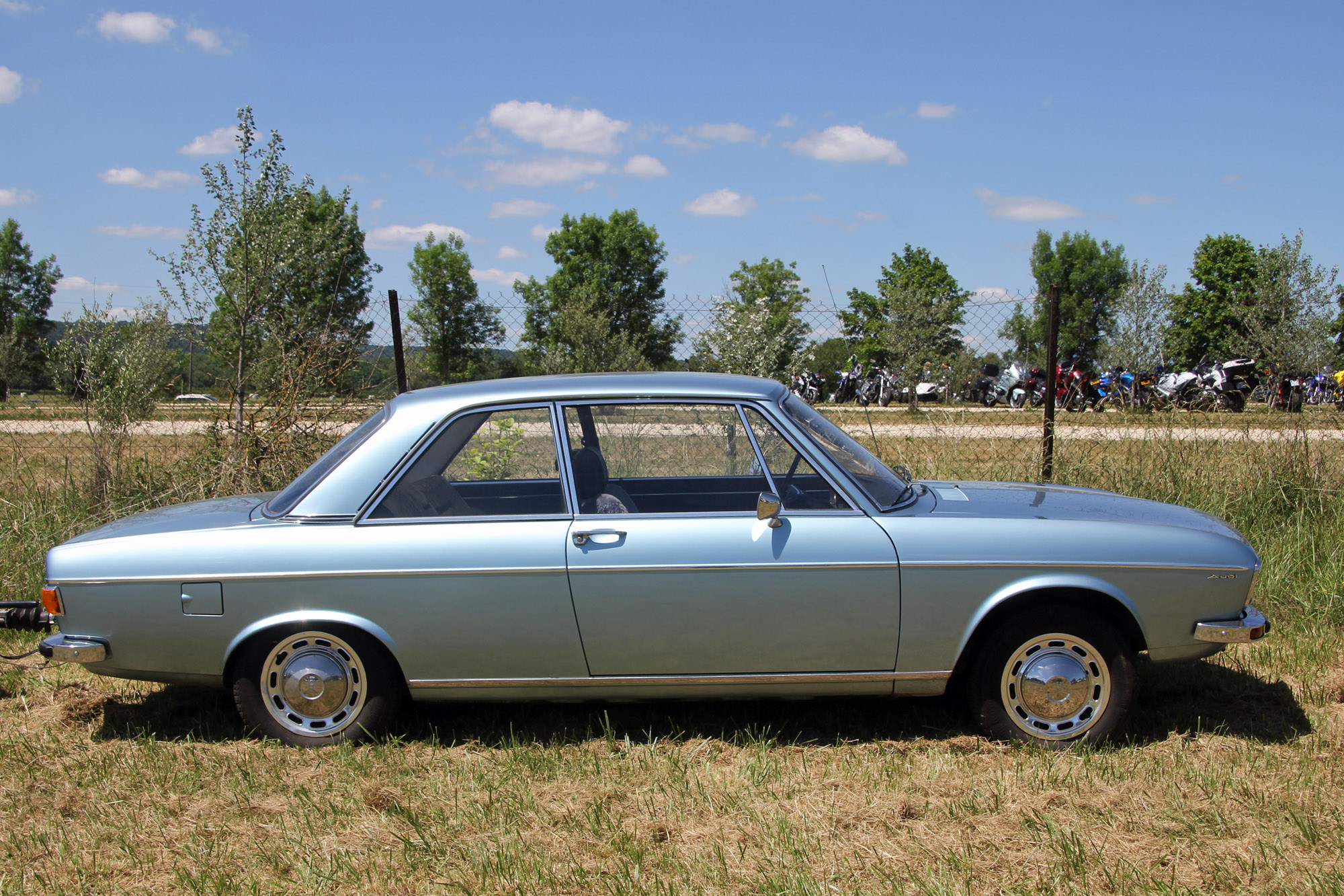 Audi 100 C1