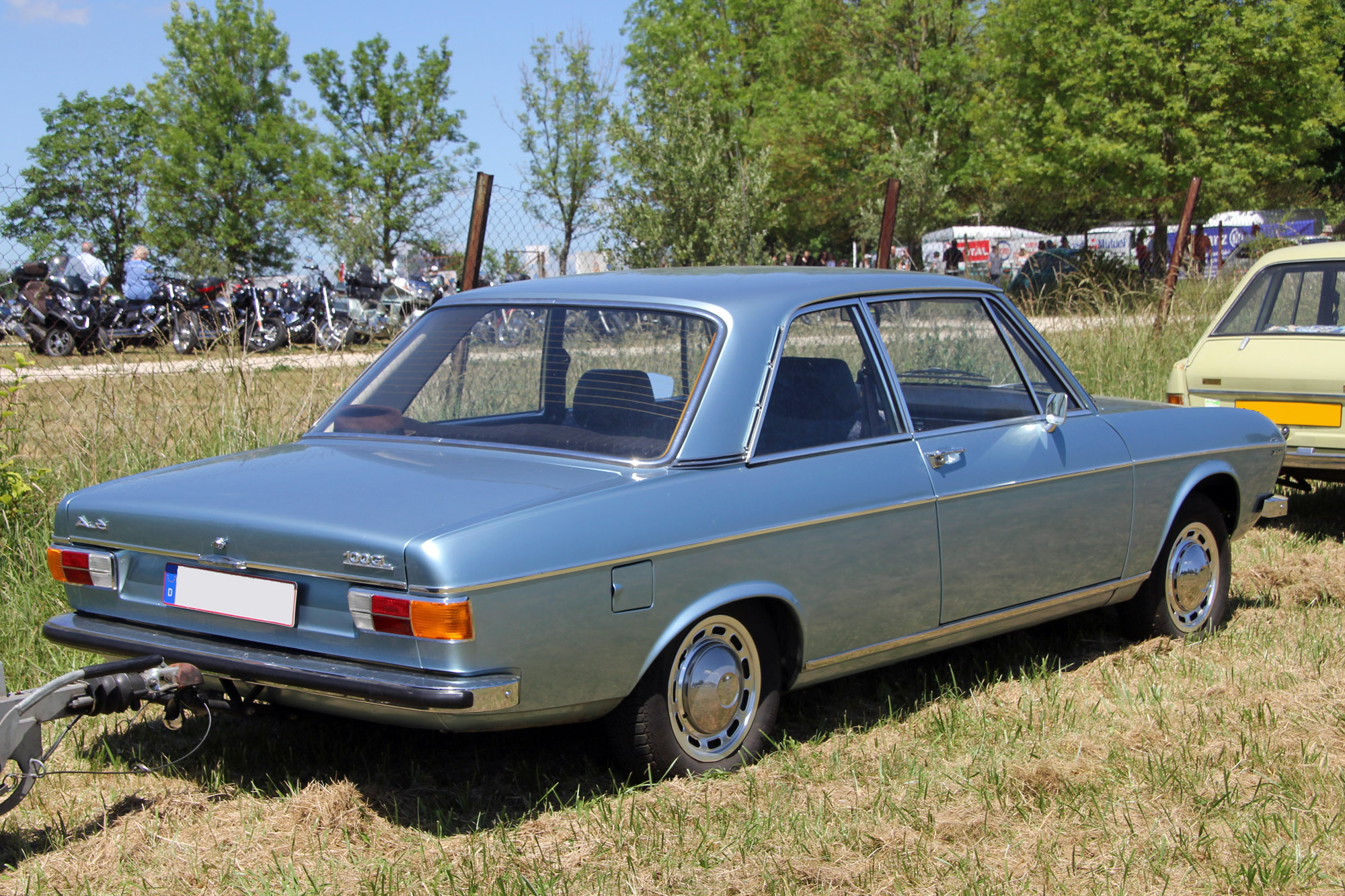 Audi 100 C1