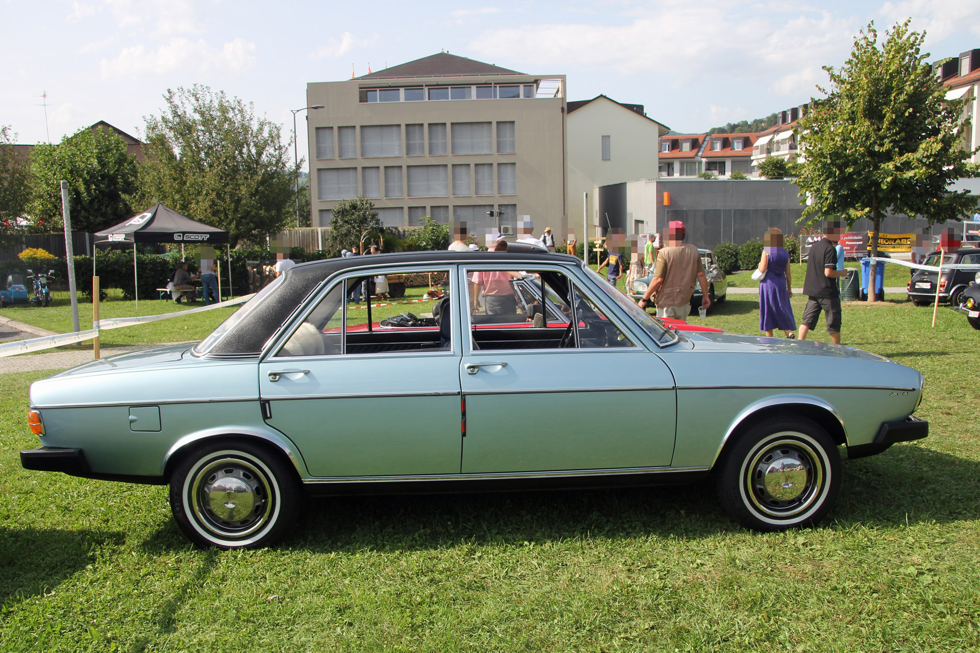 Audi 100 C1