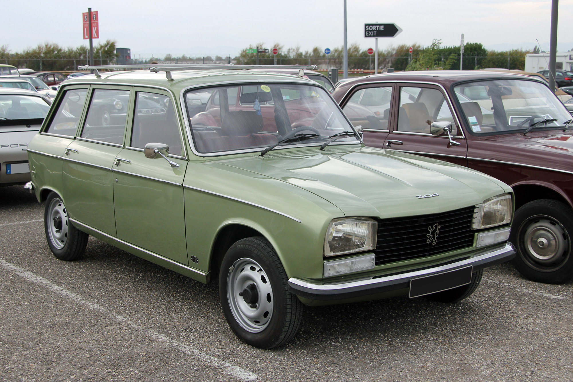 Peugeot 304