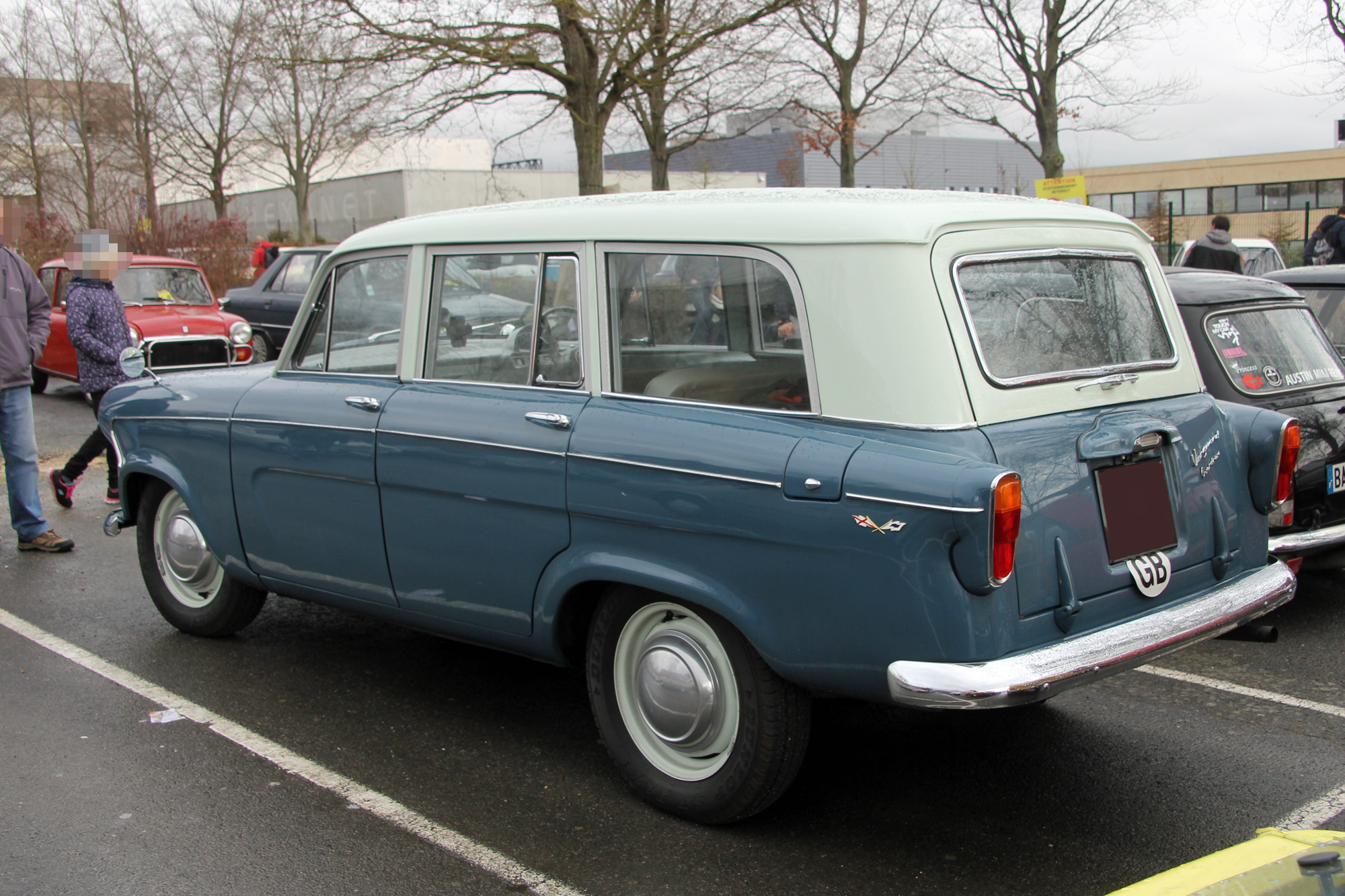 Standard Vanguard 6