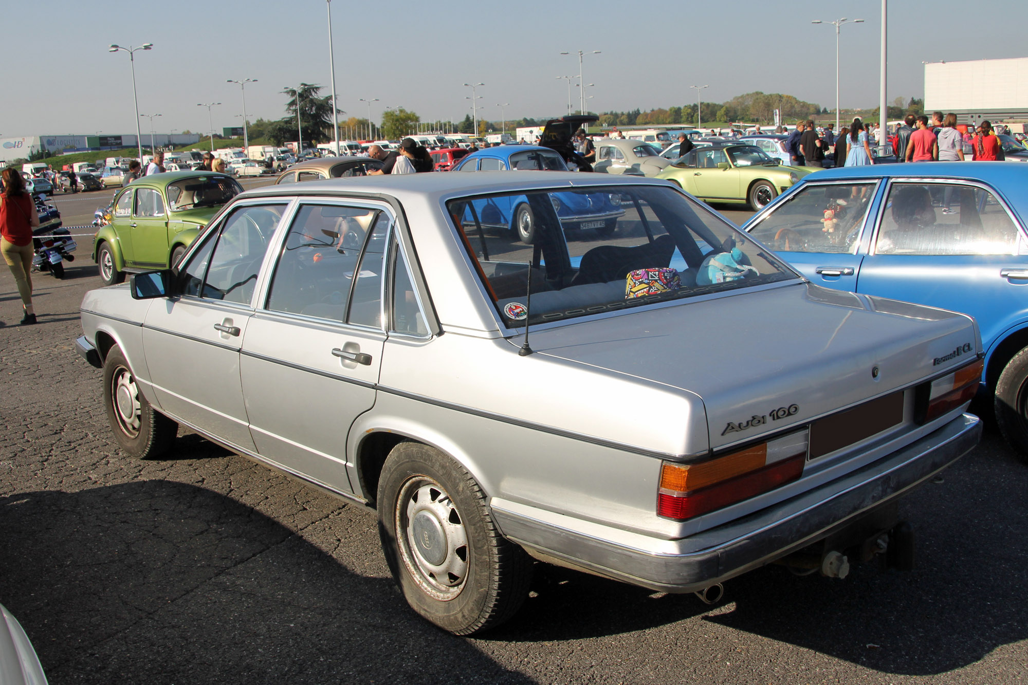 Audi 100 C2