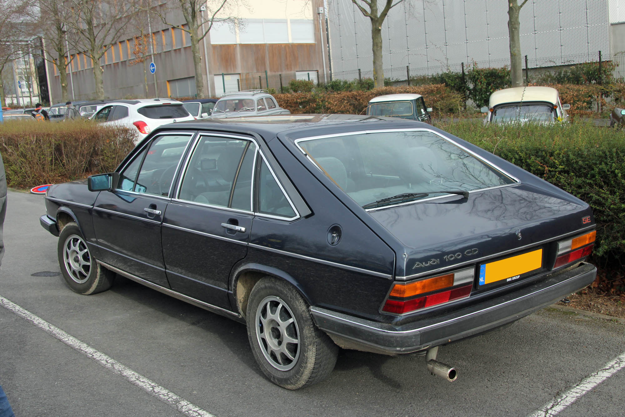 Audi 100 C2