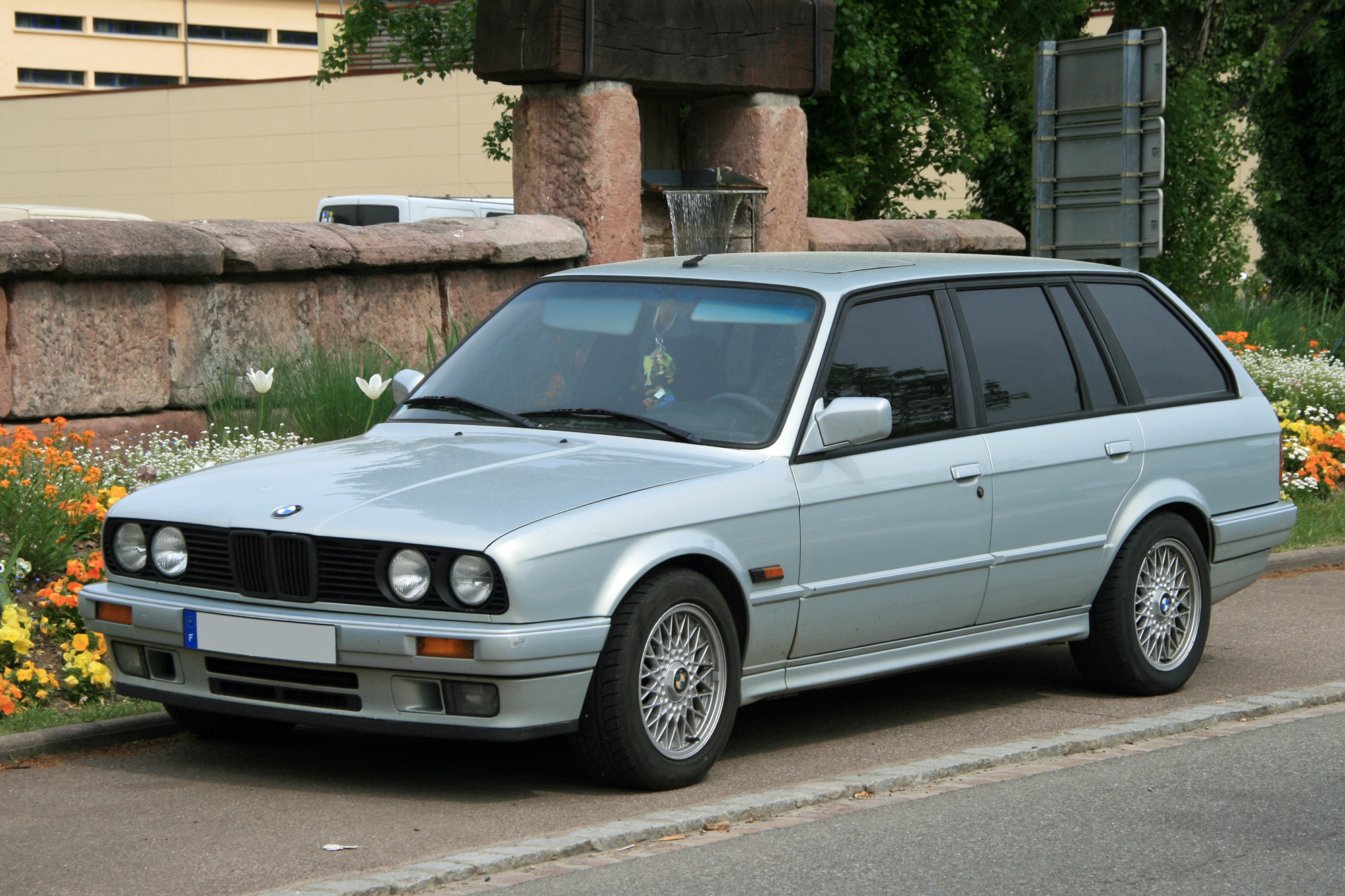 BMW Série 3 E30 phase 2