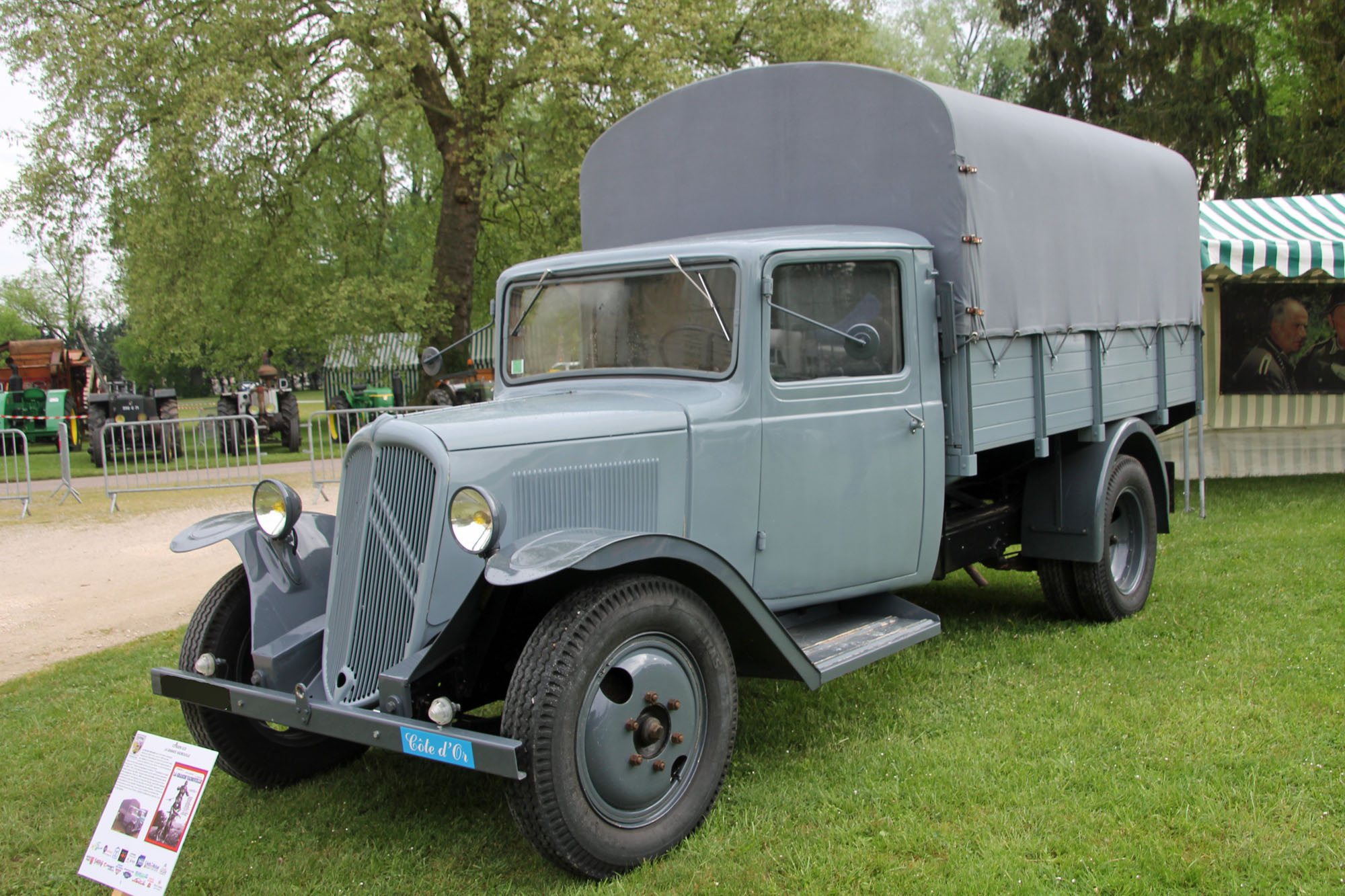 Citroën U23 1 Ailes plates