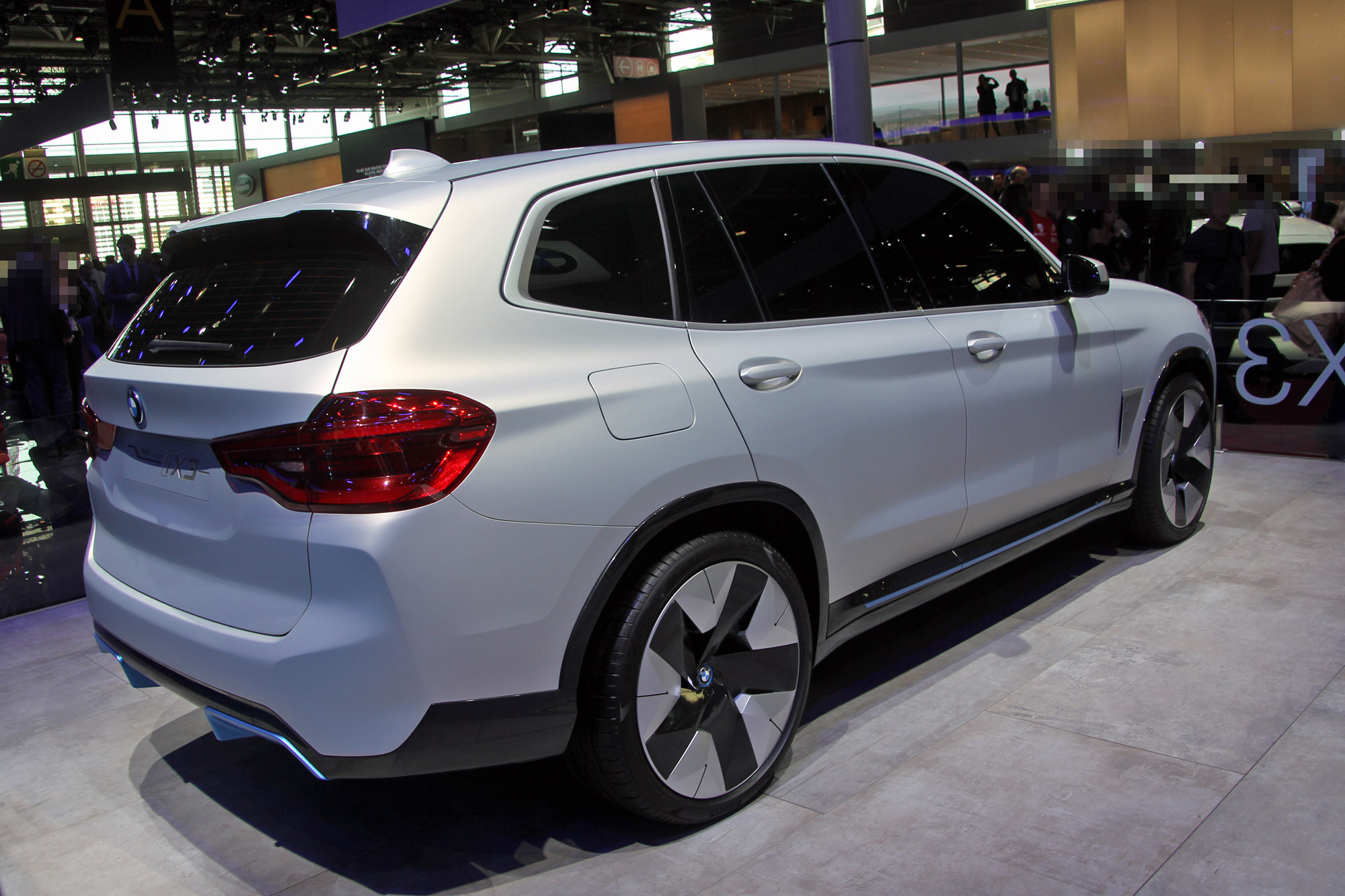 BMW iX3 concept