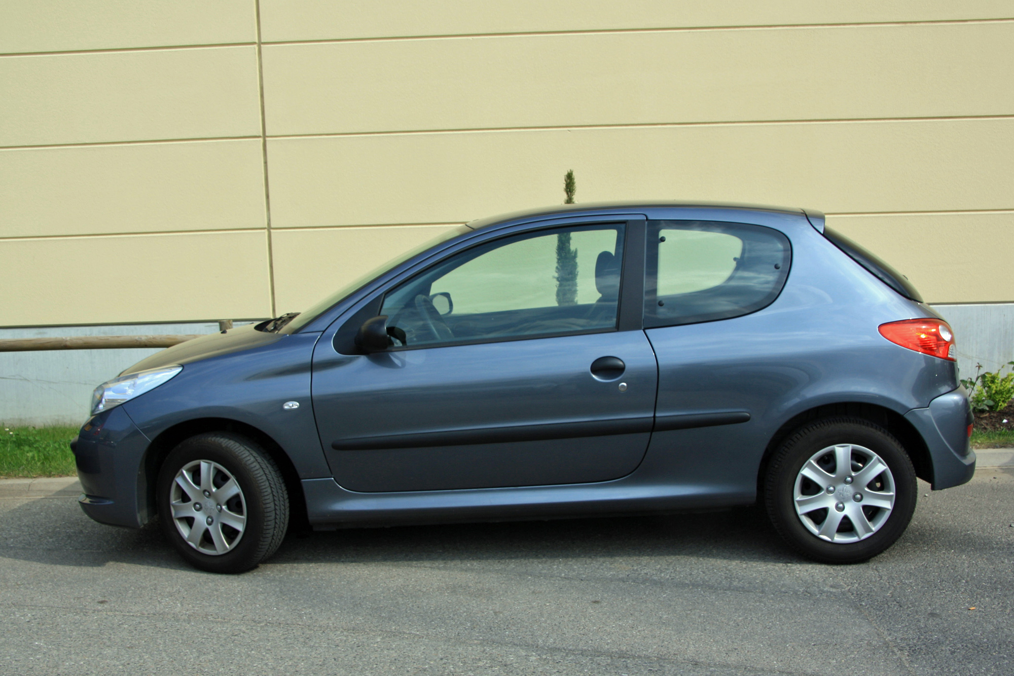 Peugeot 206 +