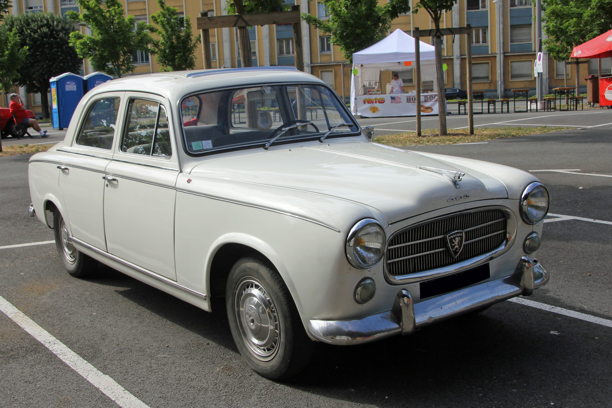 Peugeot 403