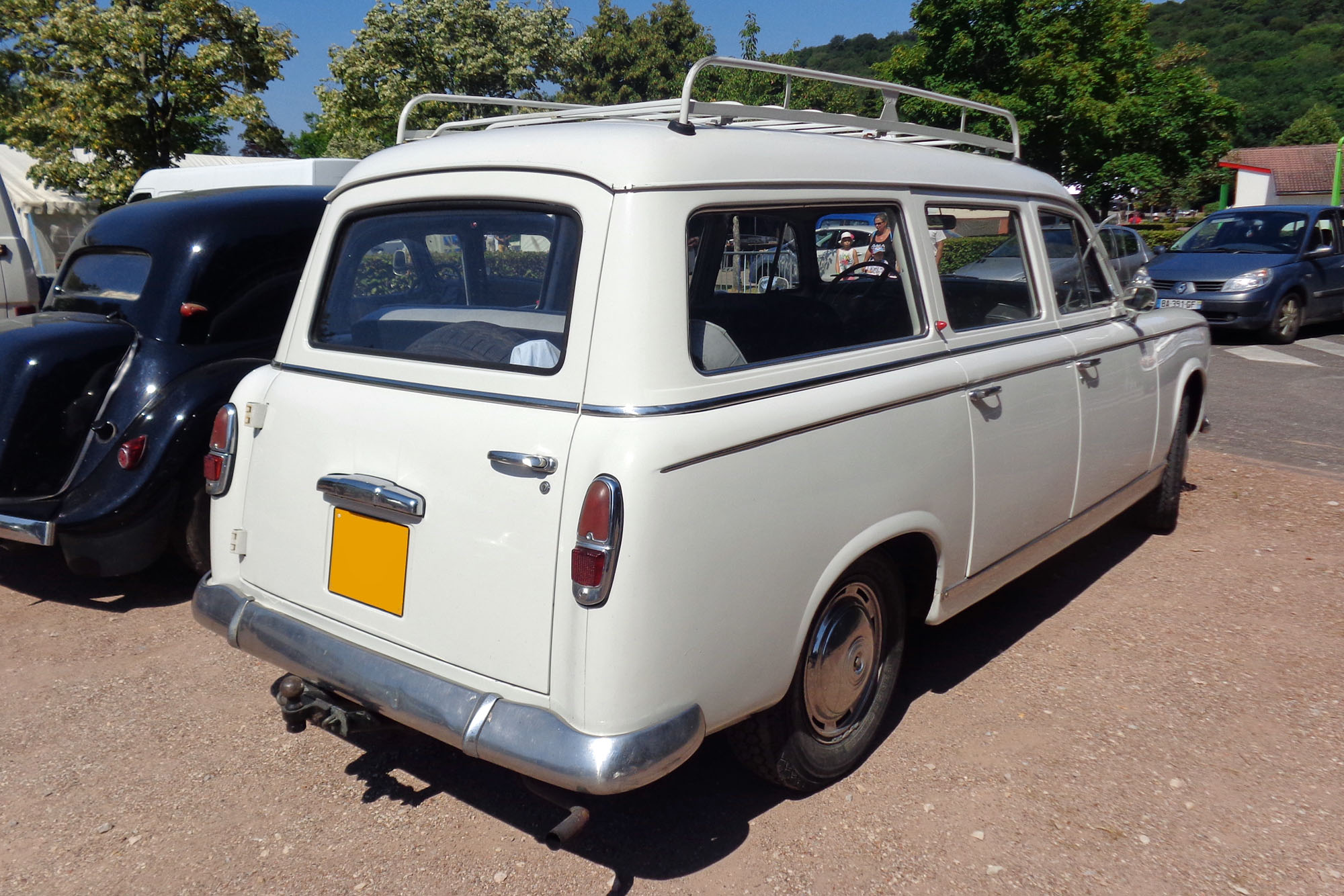 Peugeot 403