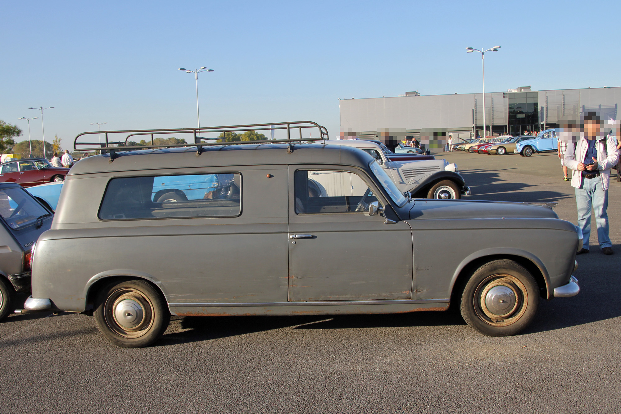 Peugeot 403