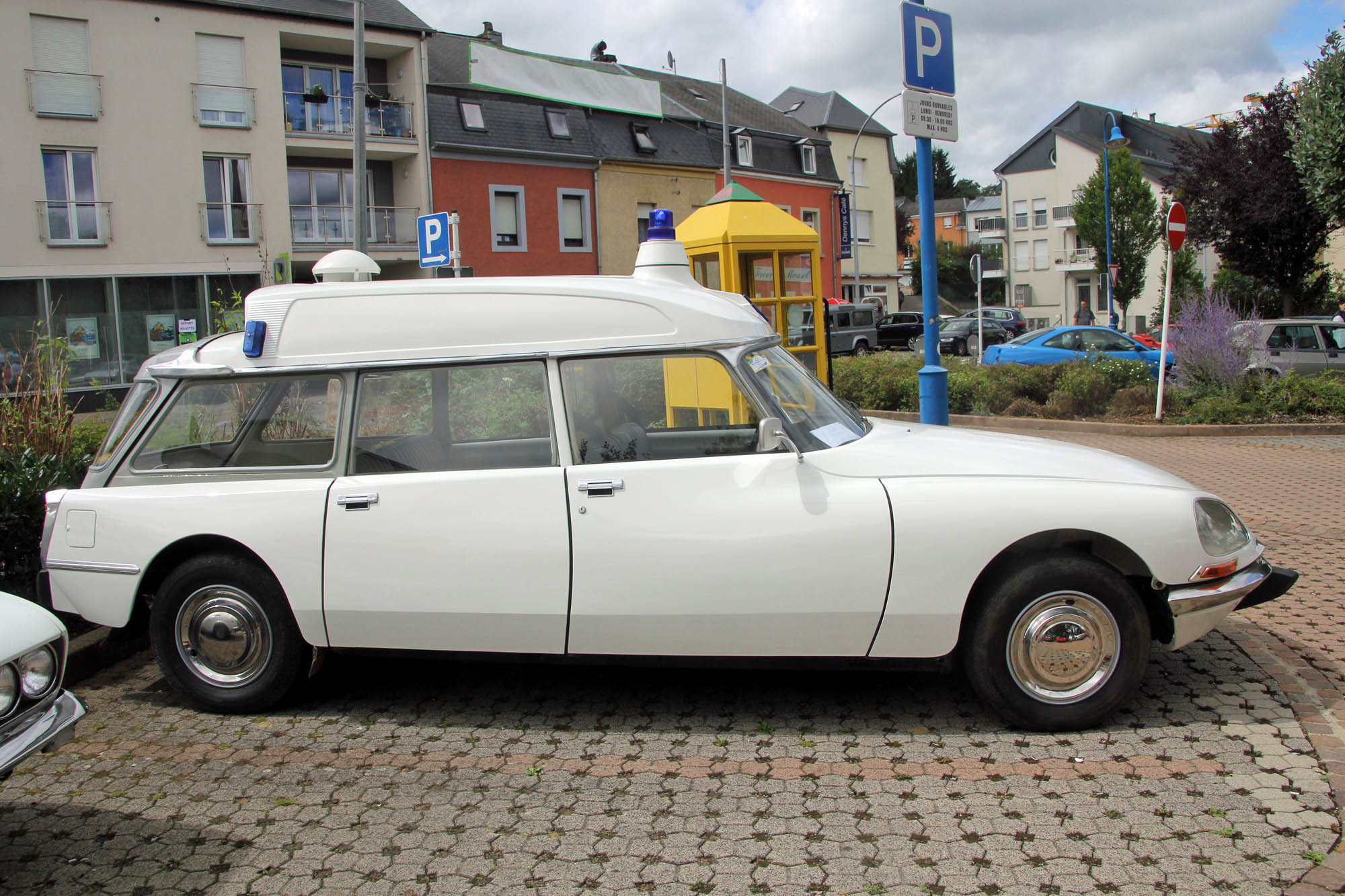 Citroën DS 2 Ambulance